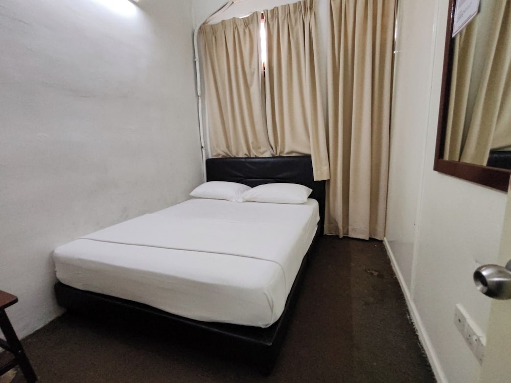 Standard Room, Shared Bathroom