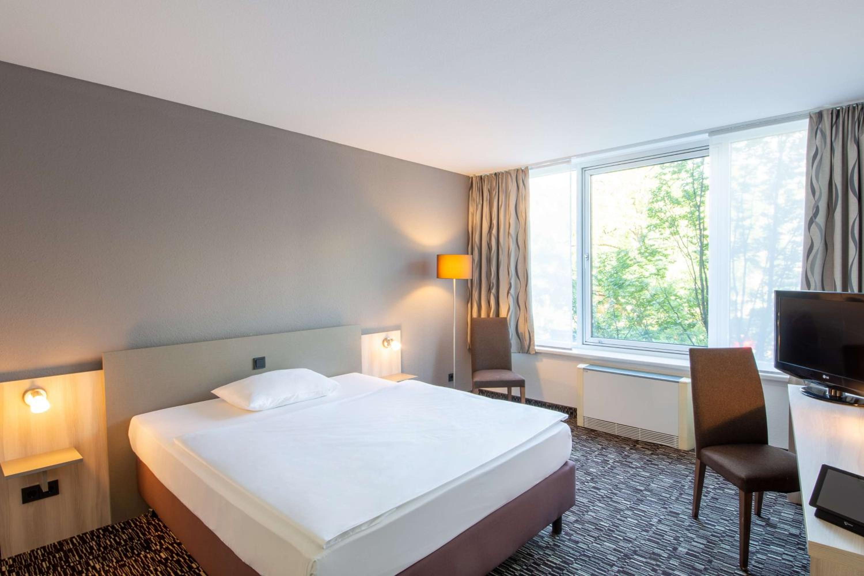 Standard Double Or Twin Room (1-2 Adults)