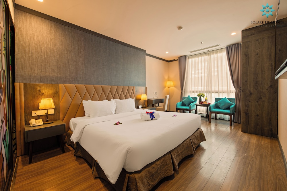 Premier Double Room with Bathtub