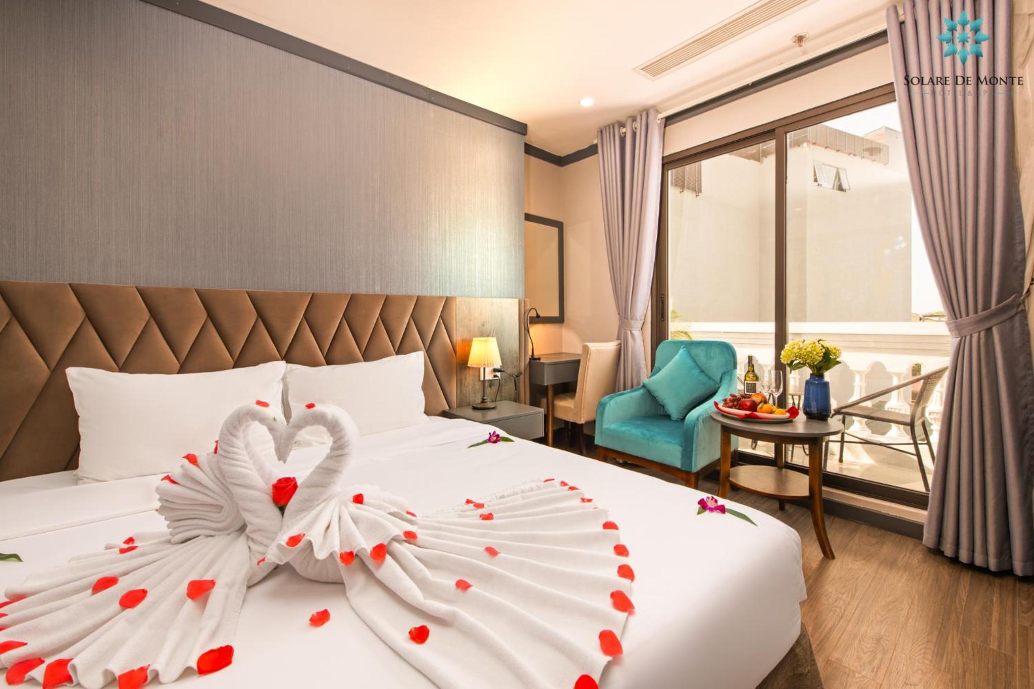 Honeymoon Suite - Balcony
