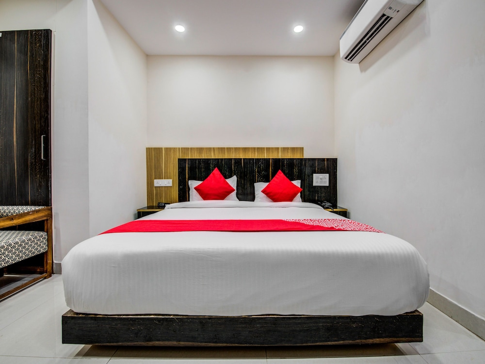 Double Room, 1 Queen Bed