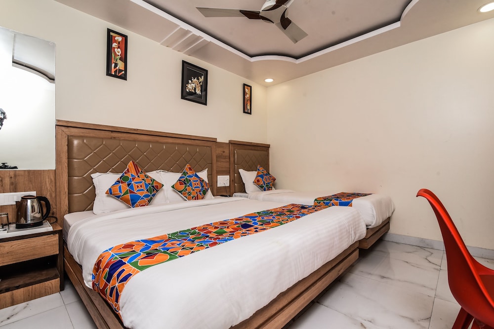 Double Room, 1 King Bed