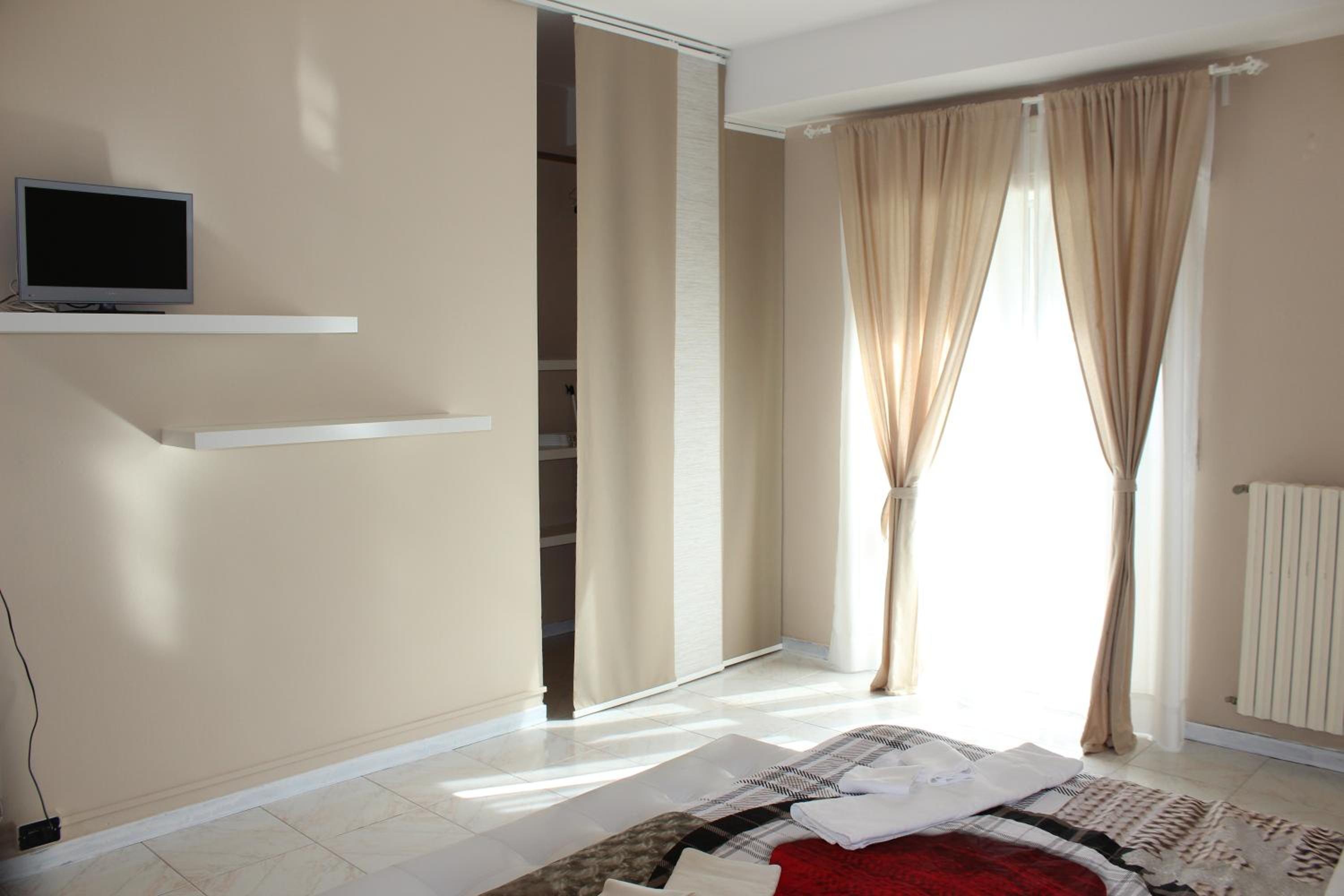 Studio with Balcony