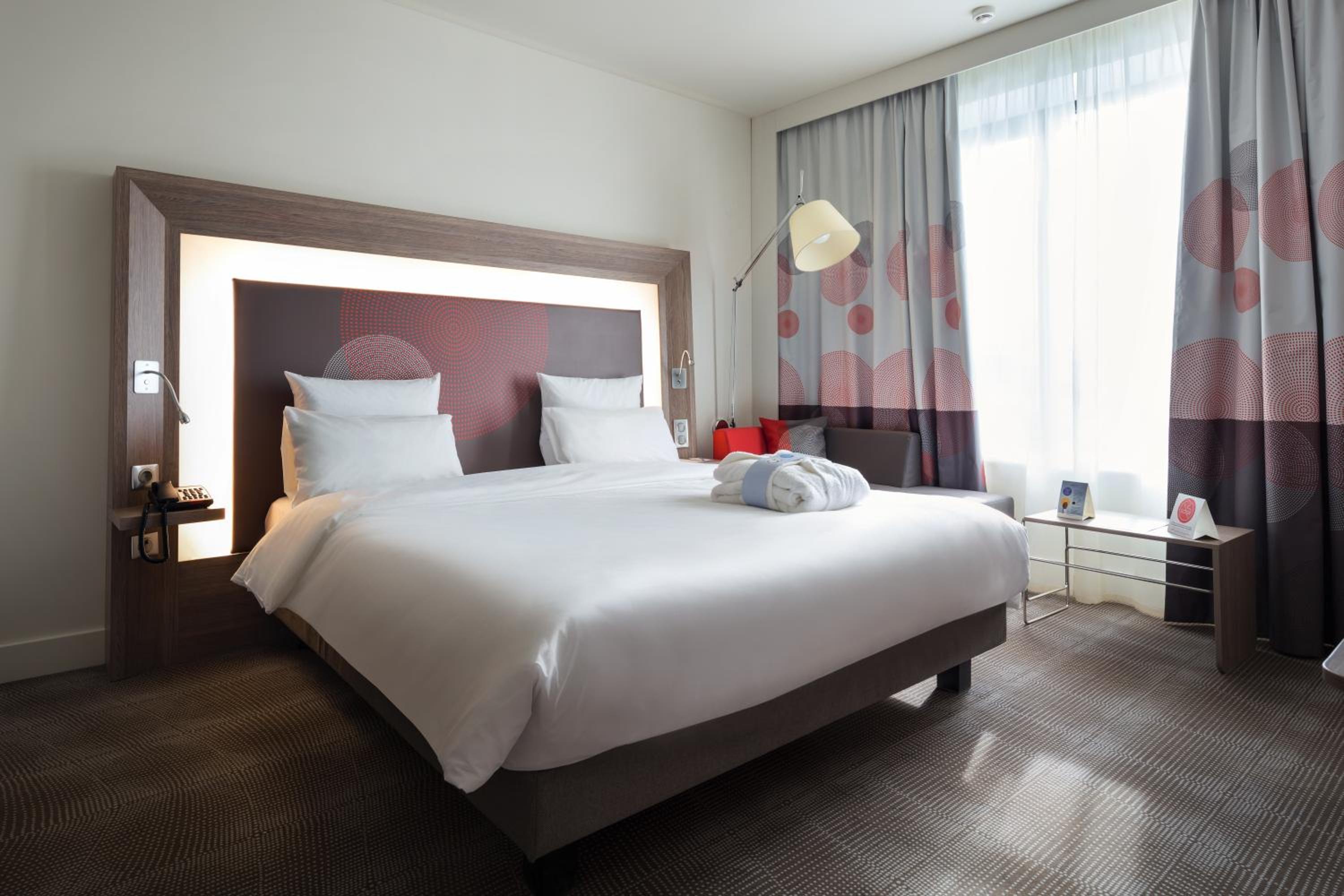 Superior King Suite