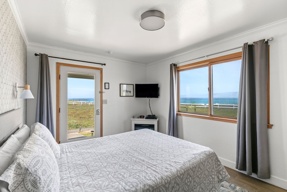 Romantic Room, 1 Queen Bed, Fireplace, Ocean View (No Pets Allowed)