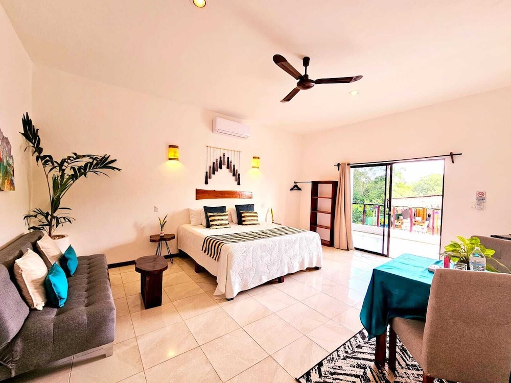 Superior Double Room, 1 Bedroom, Pool View