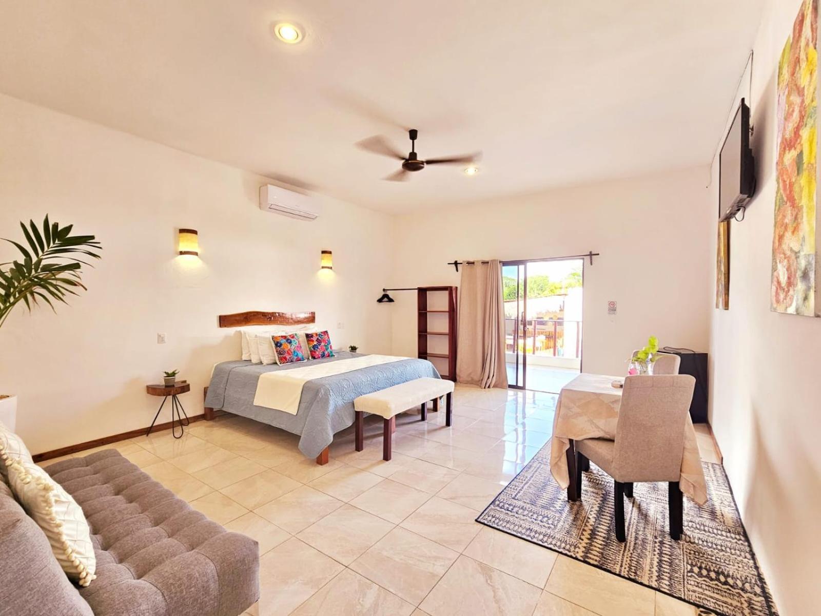 Deluxe King Room with Pool View