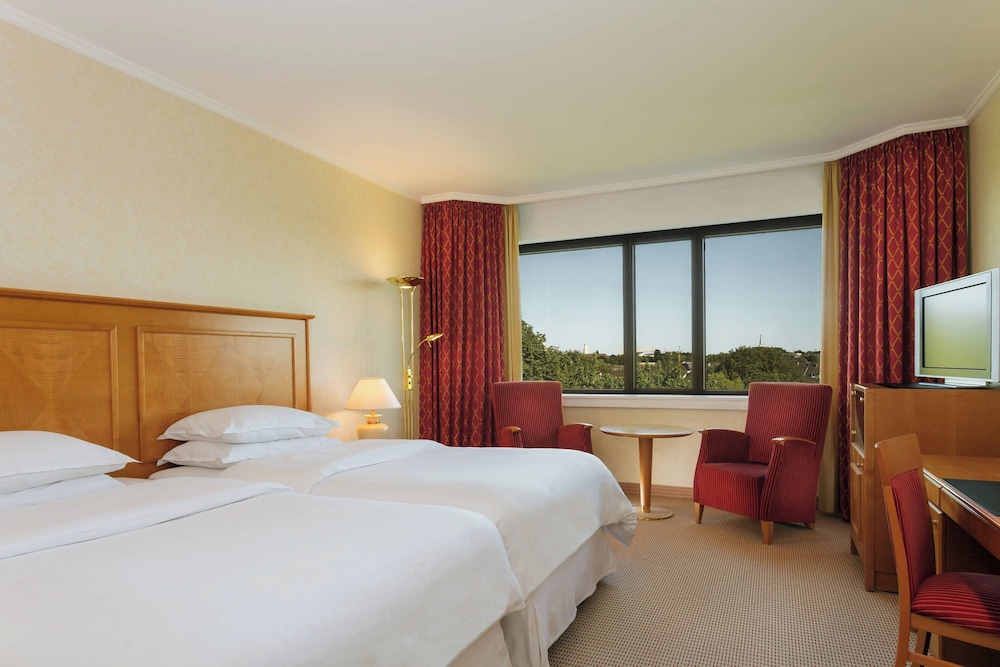 Club Floor, Club Room, 2 Twin Beds