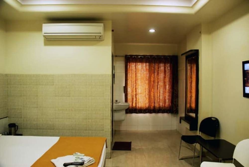 Mandir Suite