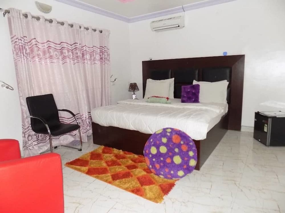 Luxury Suite, 1 Queen Bed, Non Smoking