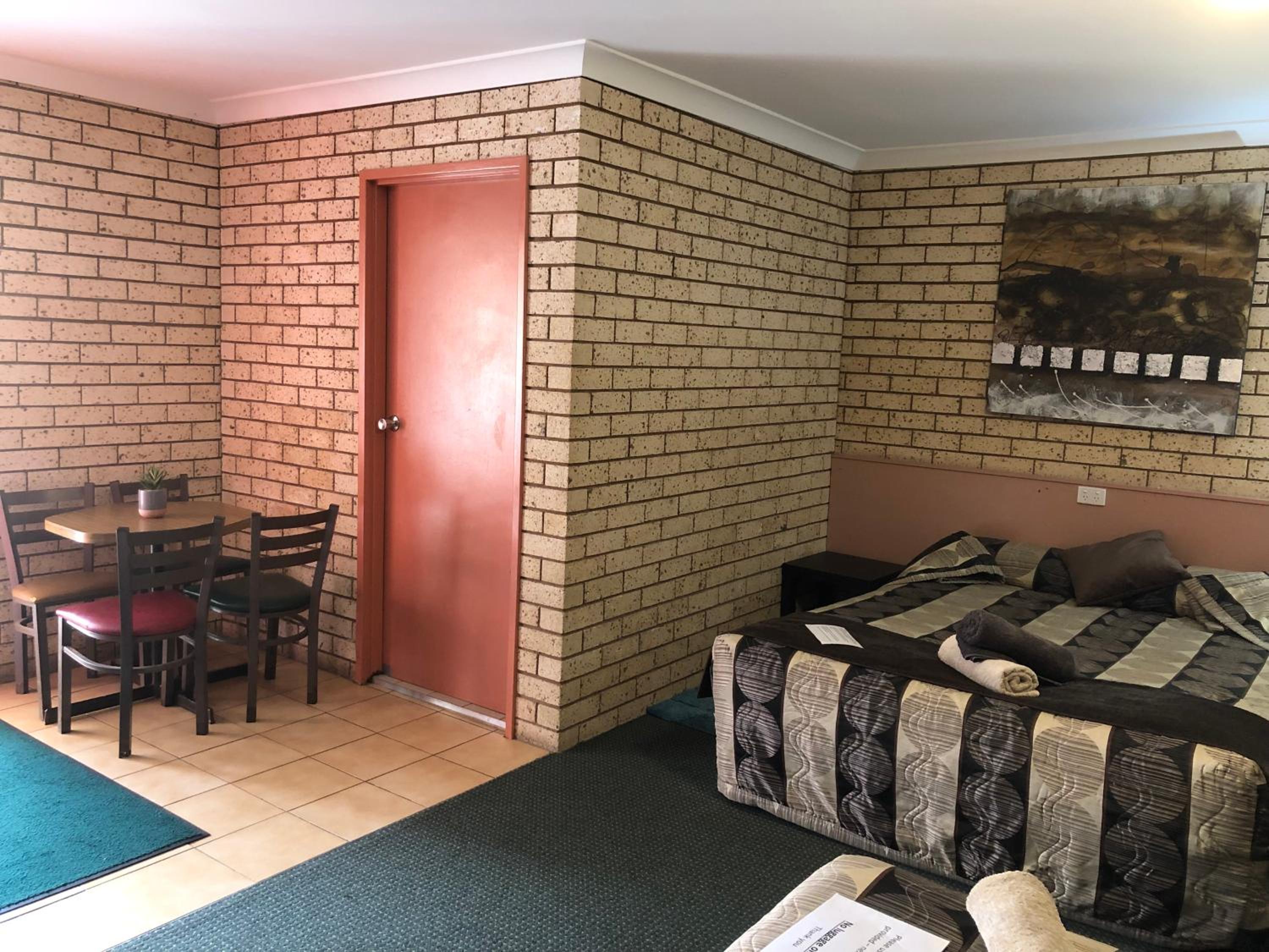 Deluxe Family Suite