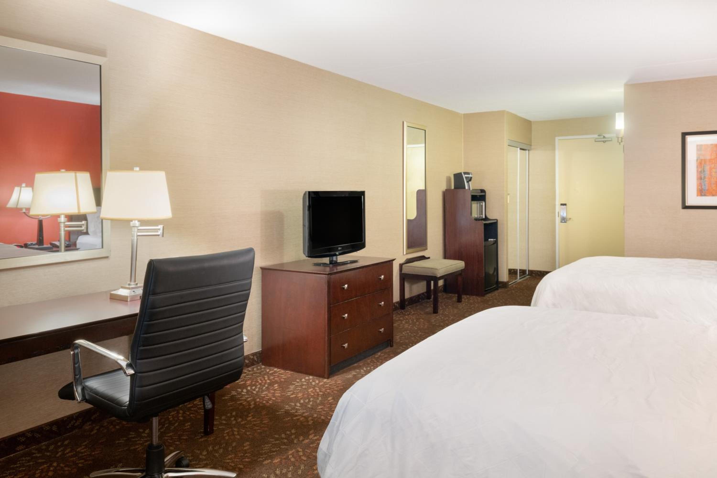 Standard Queen Room with Two Queen Beds