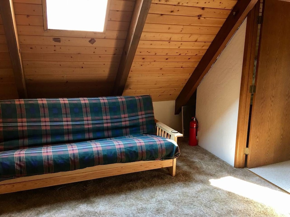 Chalet (3 Bedrooms)