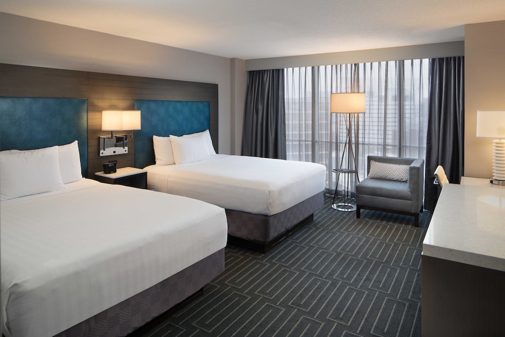 Room, 2 Double Beds, Accessible, Bathtub