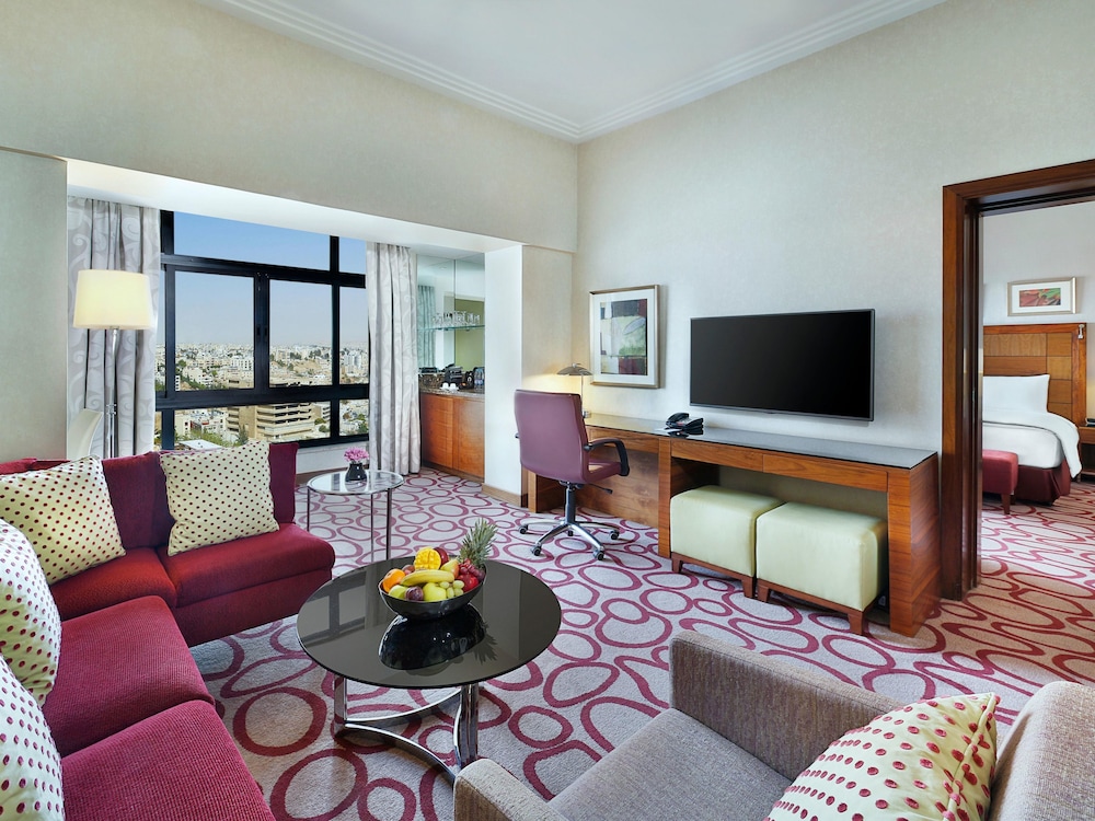 Junior Suite, 1 King Bed (Dining)