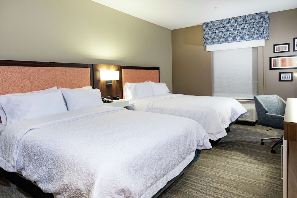 Room, 2 Queen Beds, Refrigerator & Microwave