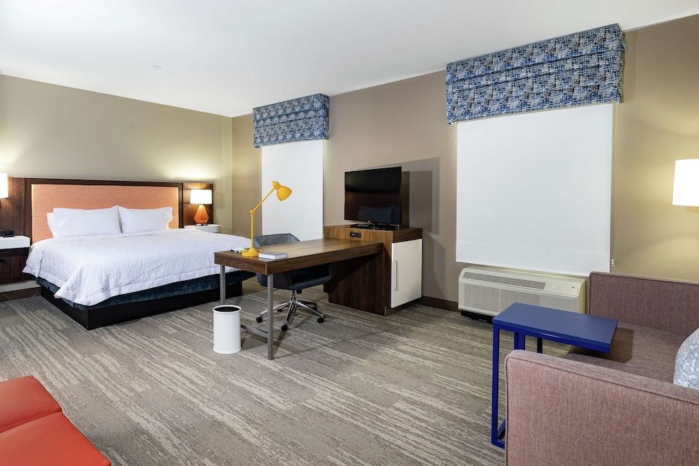Suite, 1 King Bed, Accessible, Refrigerator & Microwave