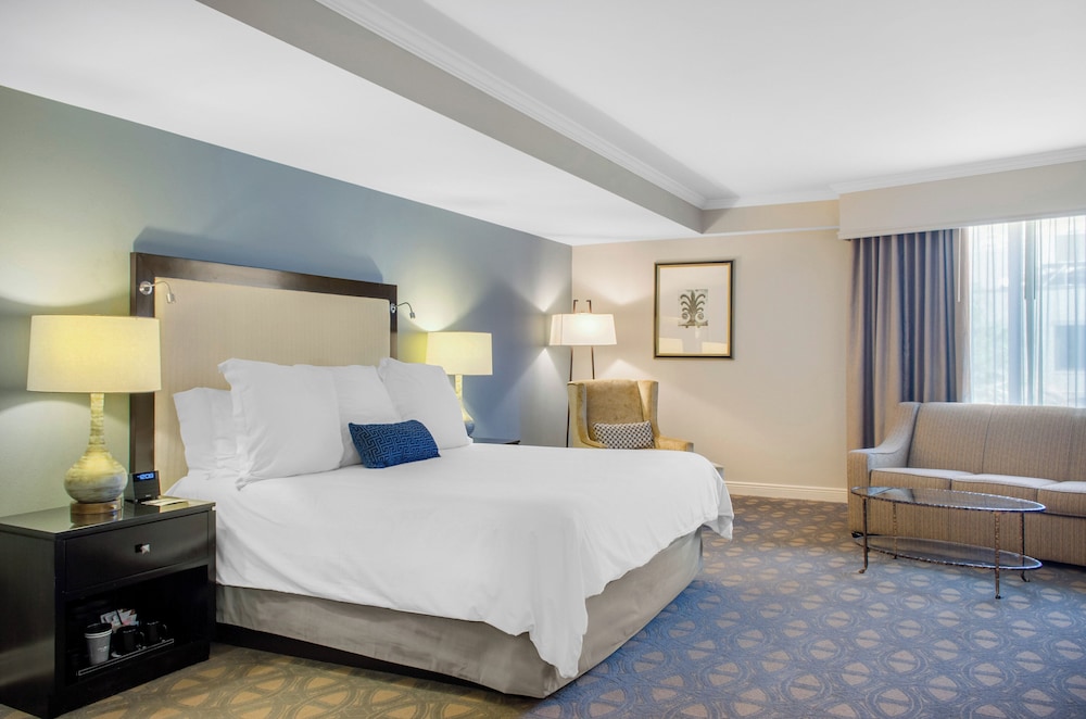 Executive Room, 1 King Bed (Premier)