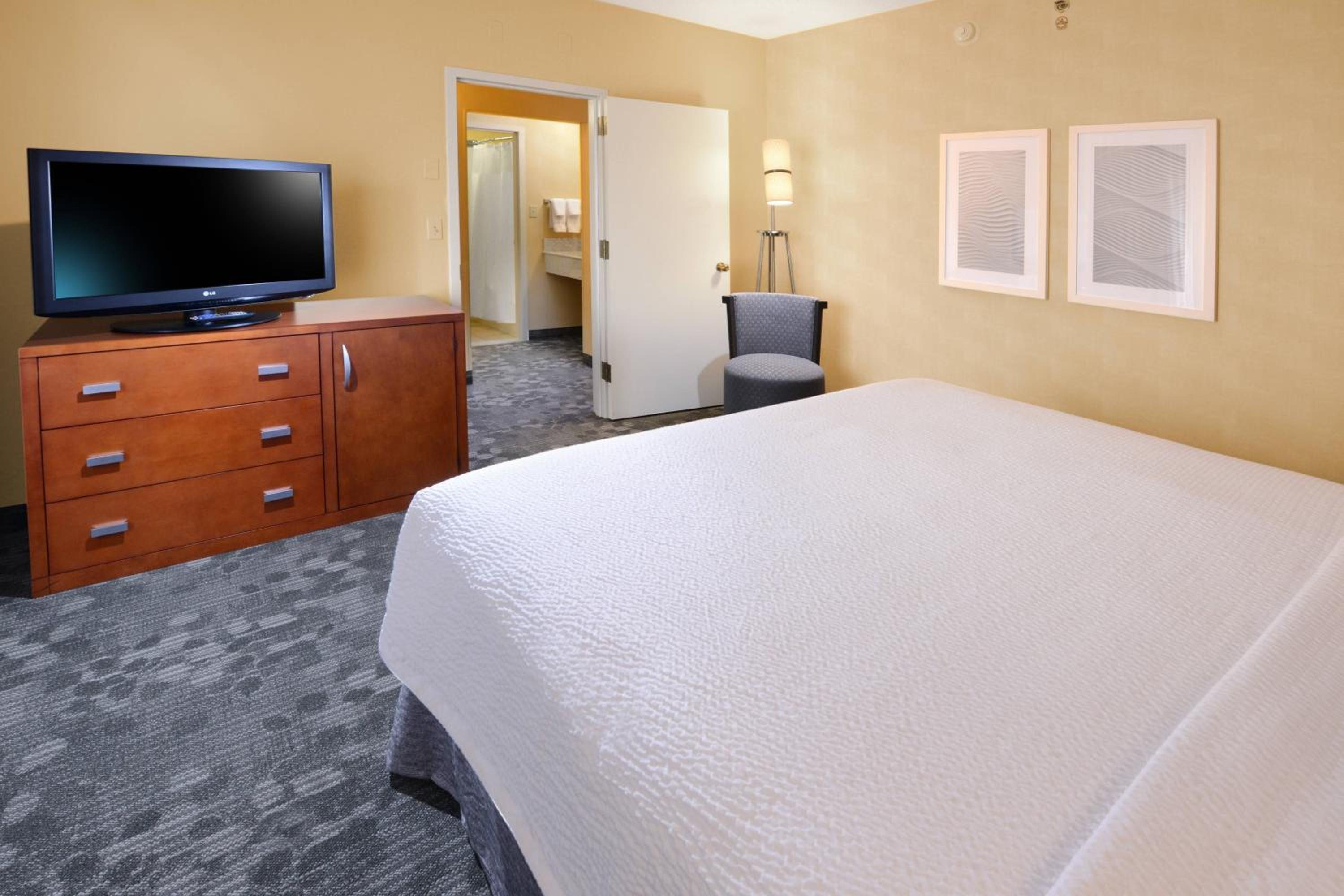 Suite, 1 King, 1 Sofa bed