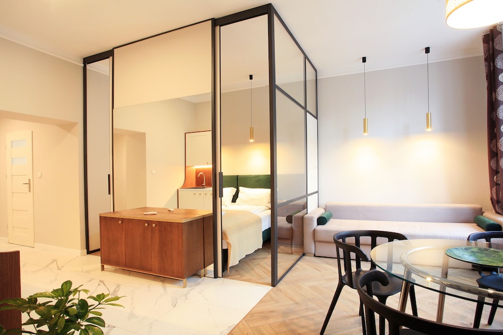 Premium Apartment, 2 Bedrooms, Kitchen, City View