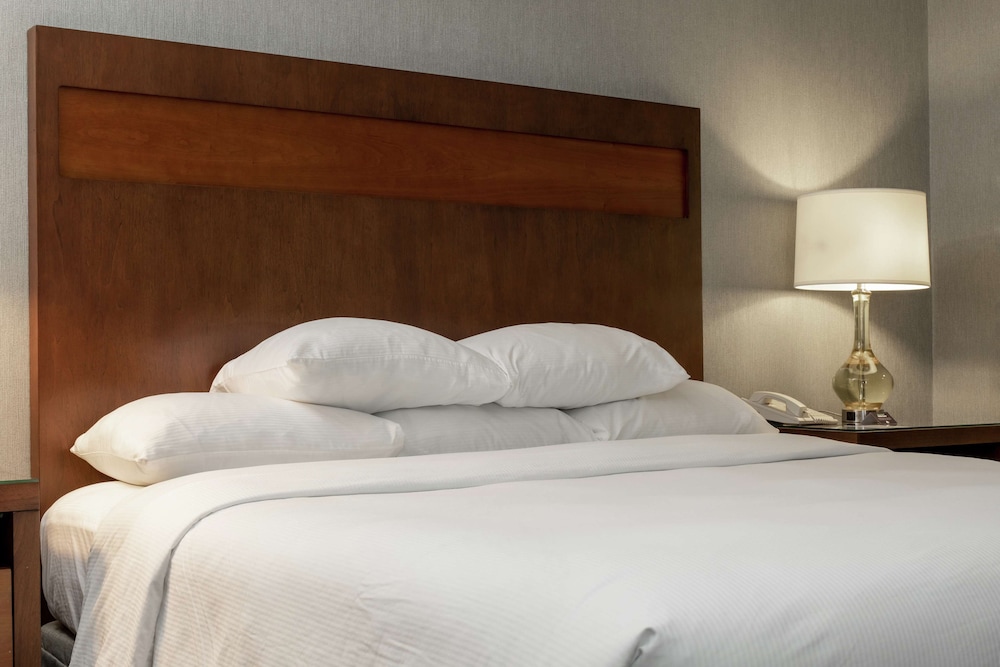Suite, 1 King Bed, Non Smoking