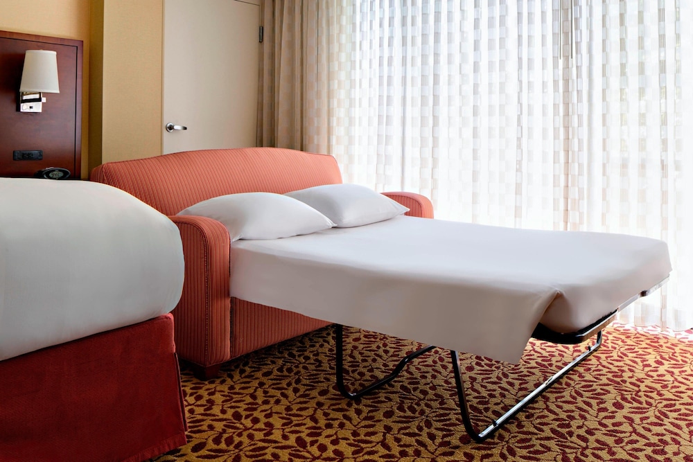 Deluxe Room, 1 King Bed