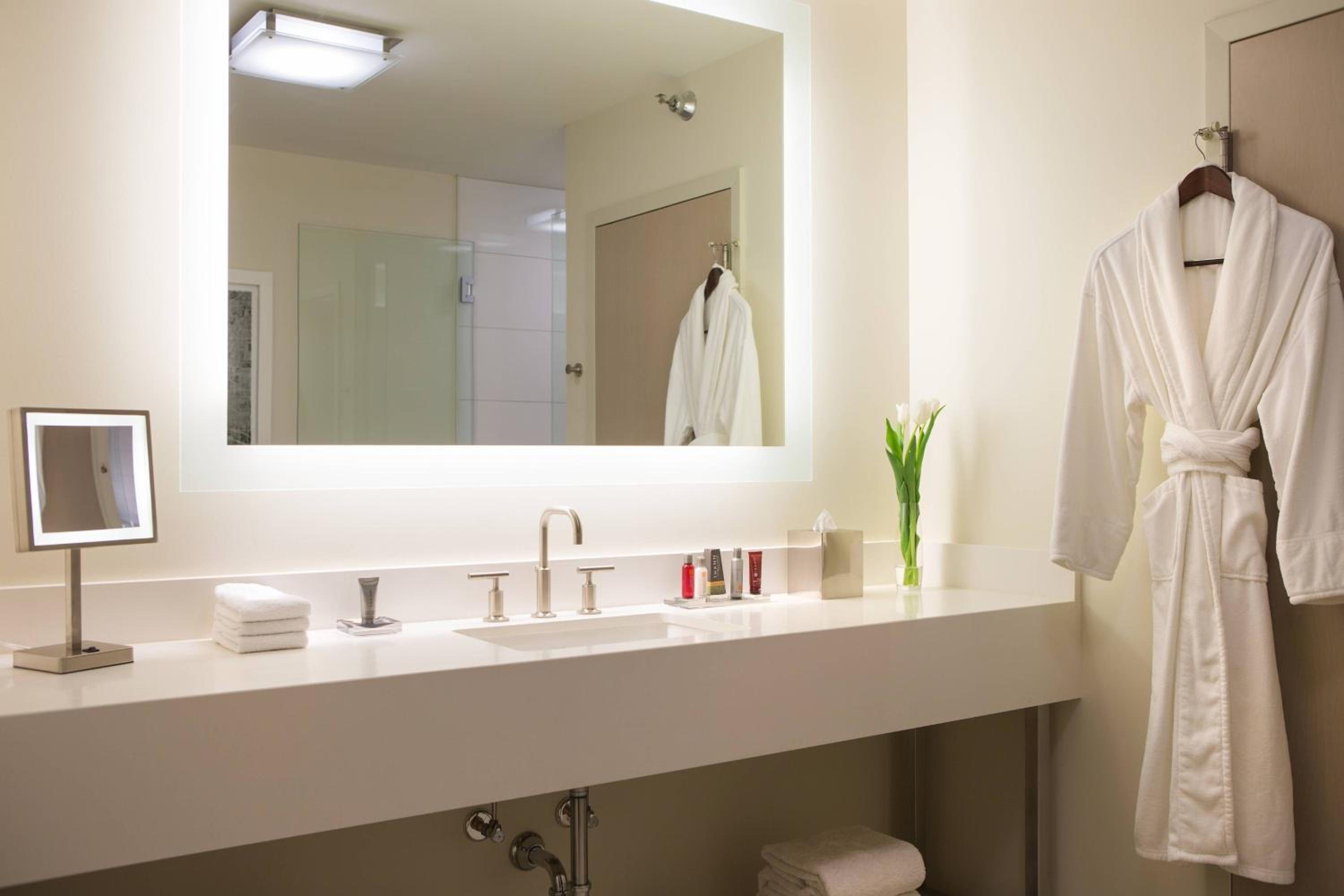Double Room with Two Double Beds - Hearing Accessible