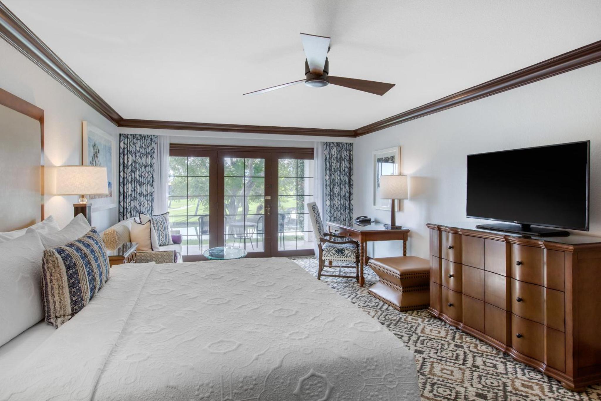 Vista View Room 1 King Bed