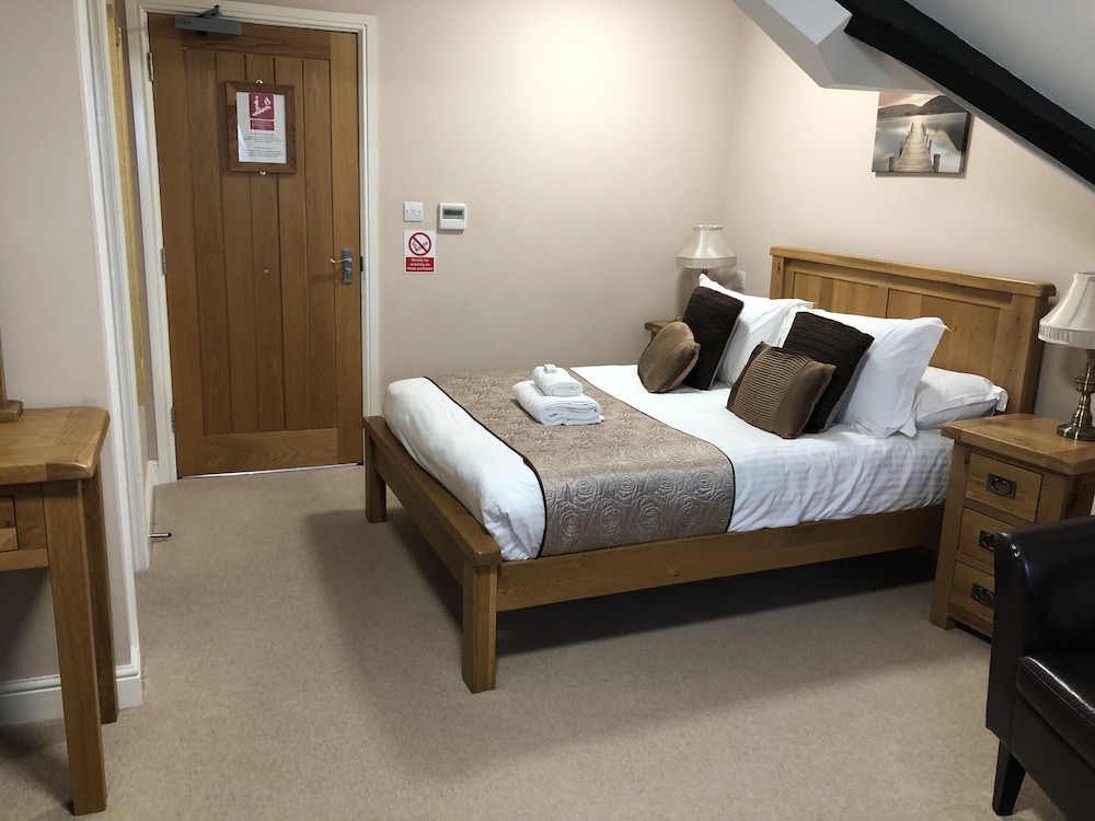 Superior Double Room, Ensuite, River View