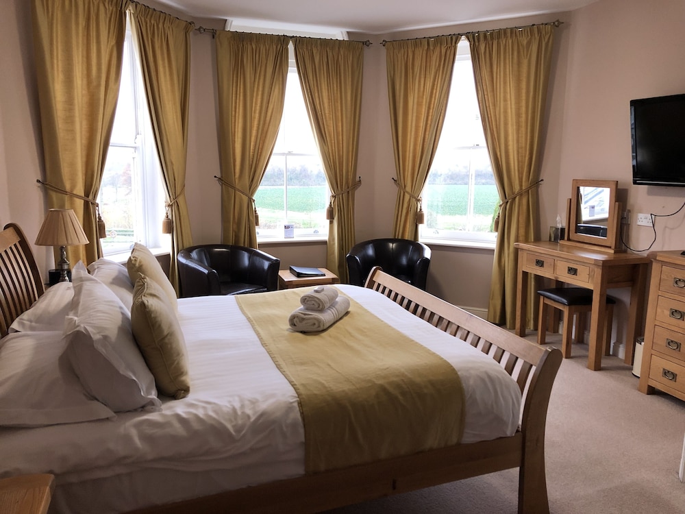 Signature Double Room, Ensuite, River View