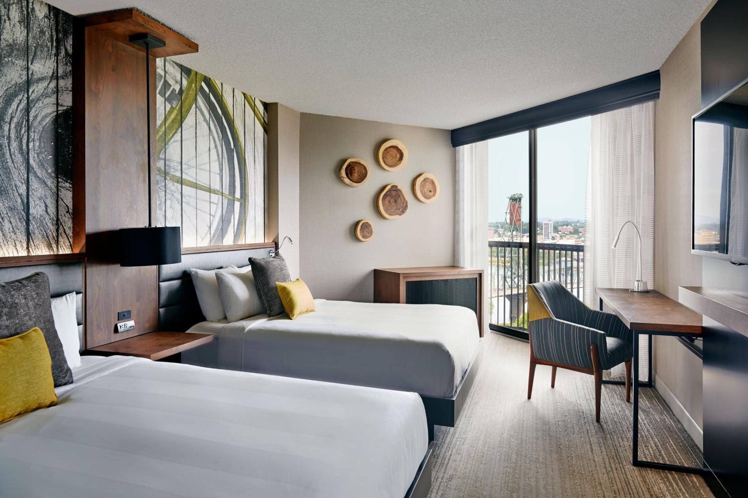 M Club Level Guest Room with Two Queen Beds - High Floor