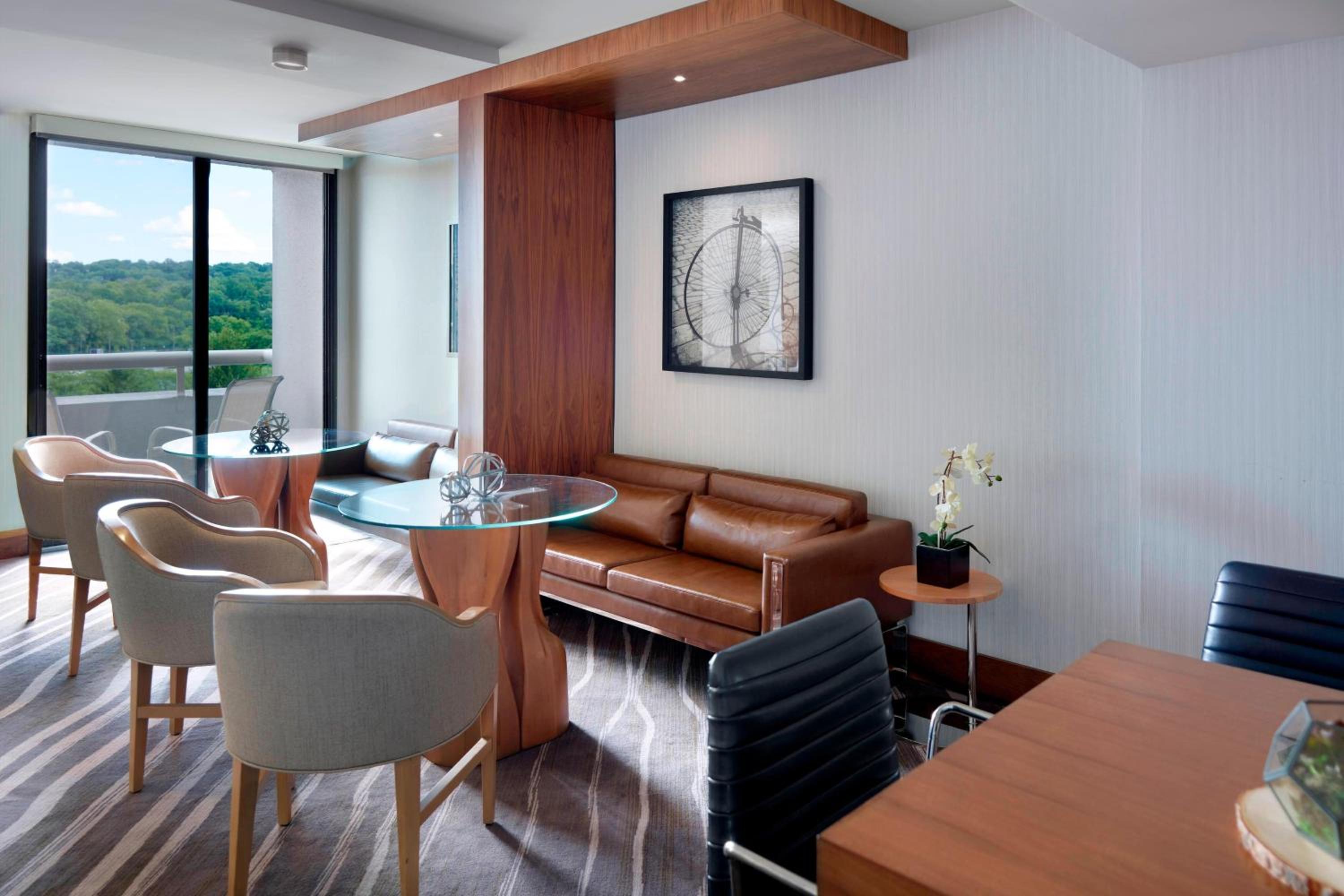 Concierge King or Queen Room