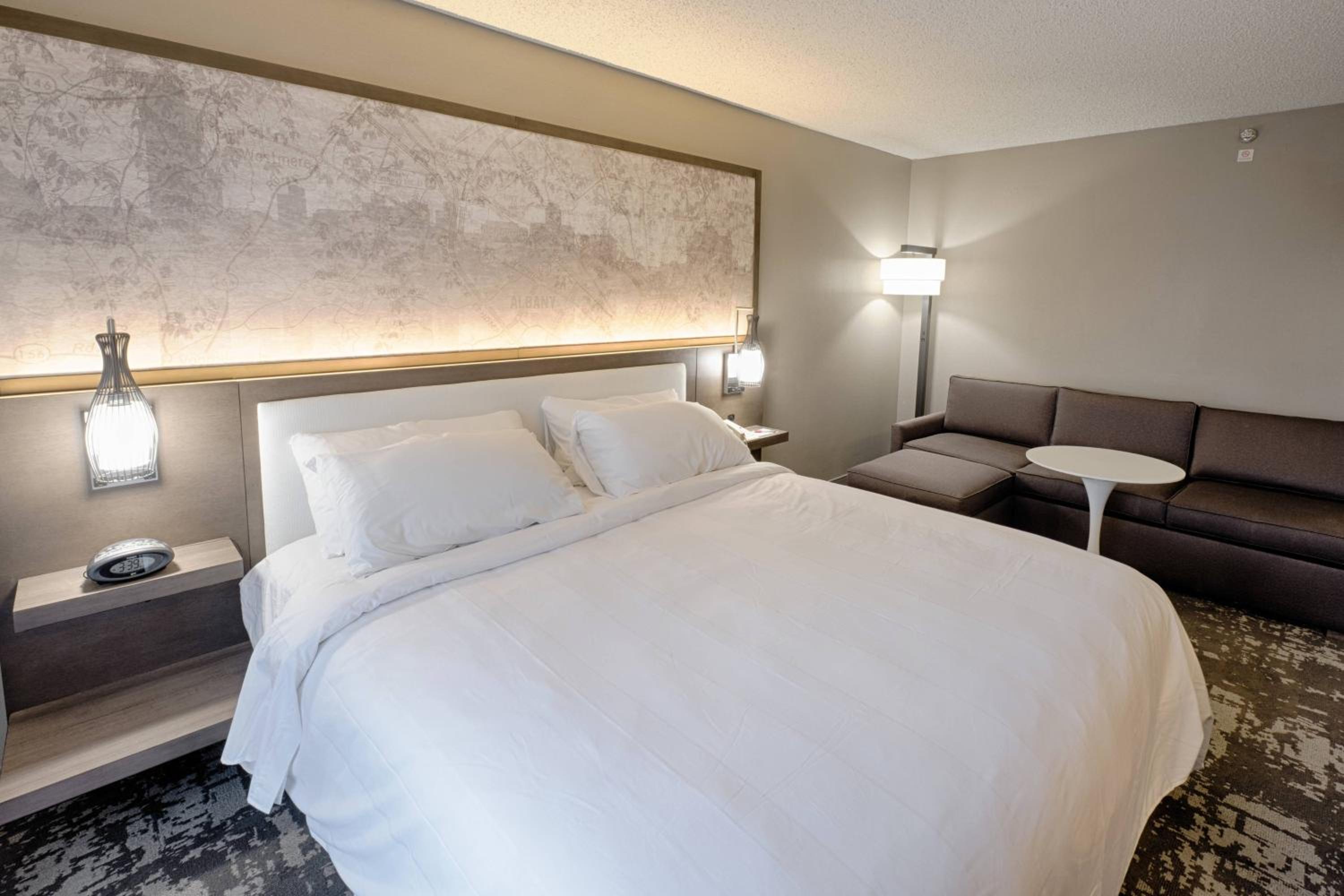 King Room with Sofa Bed and Adapted Tub - Mobility and Hearing Accessible