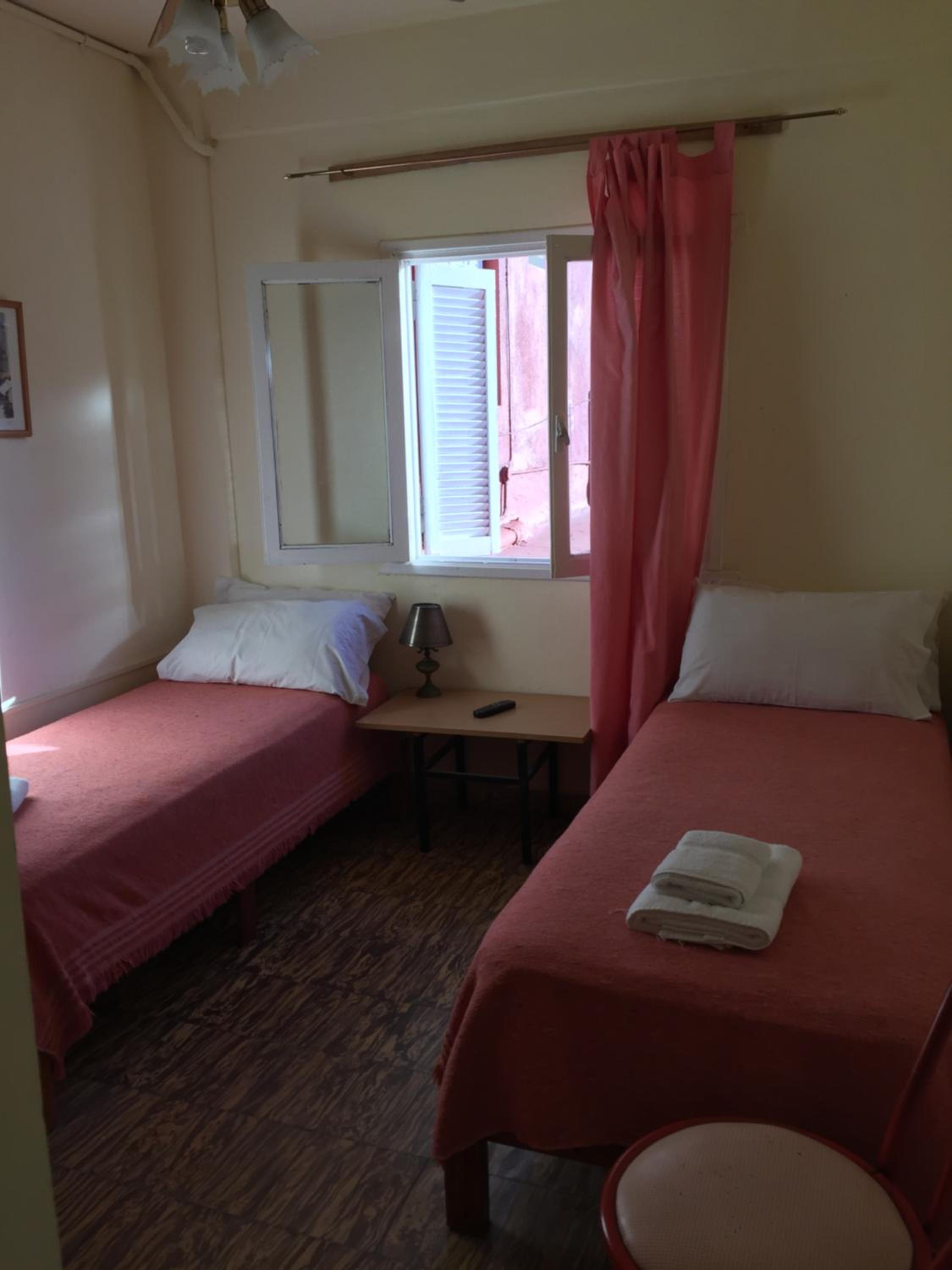 Economy Twin Room