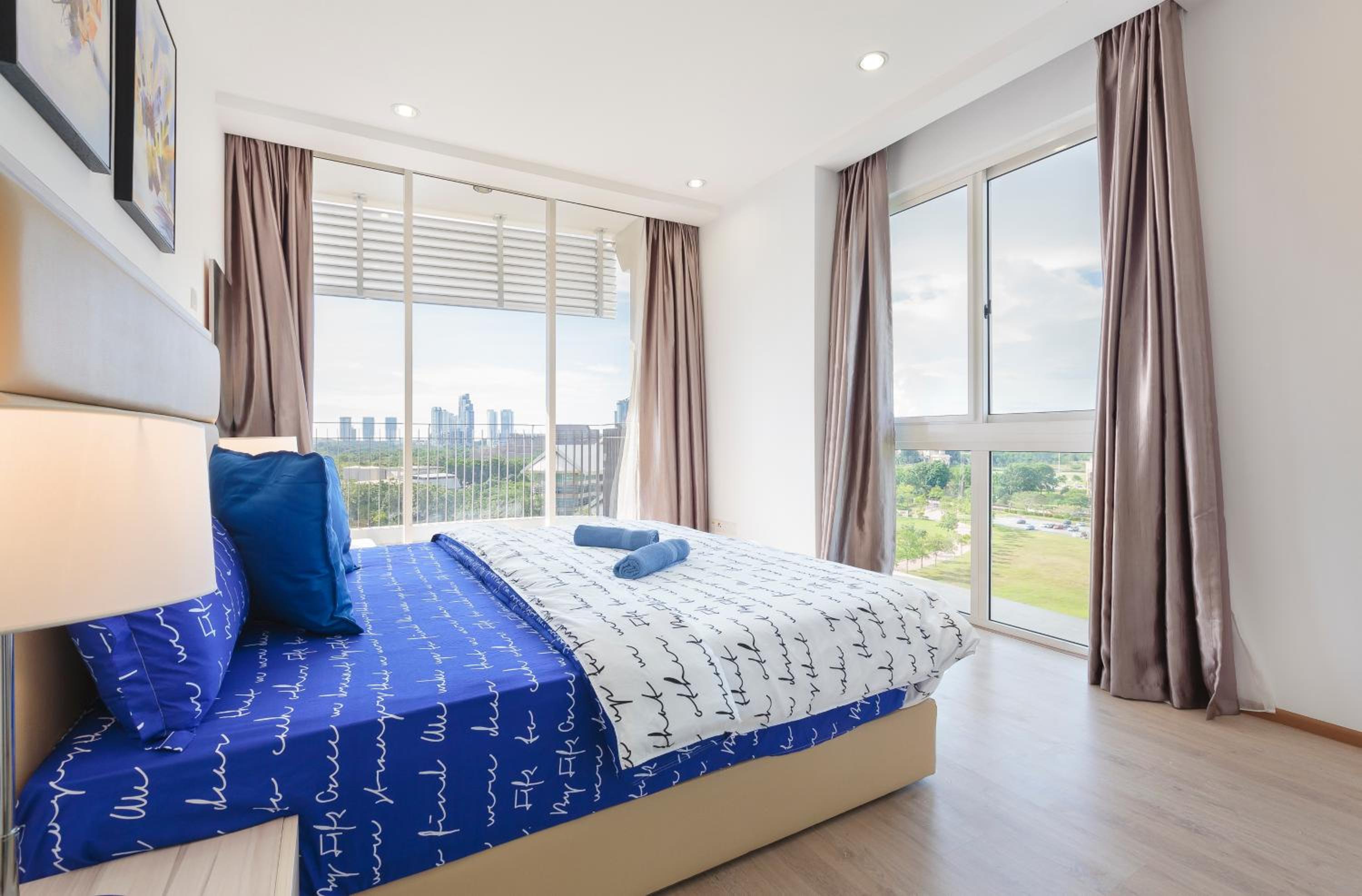 Apartment with Wide Balcony