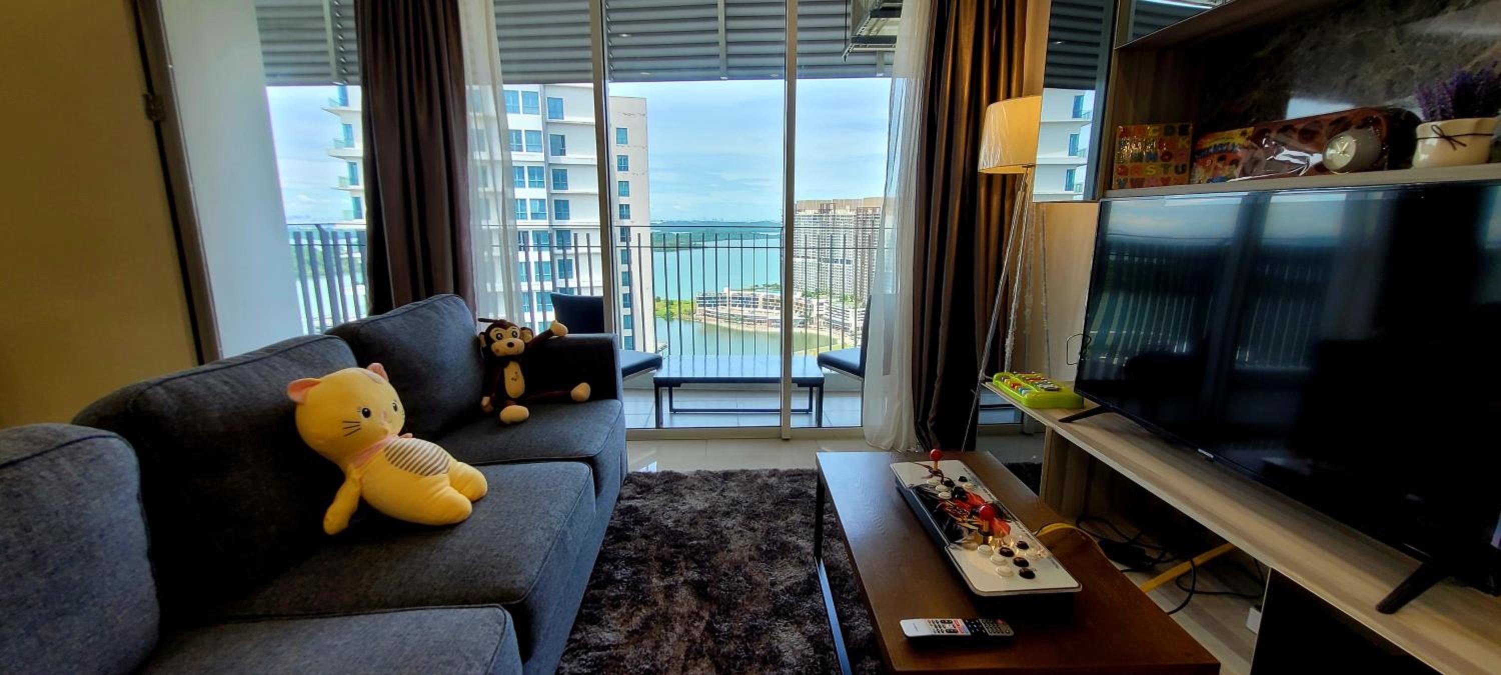 Two-Bedroom Deluxe Apartment with Ocean View