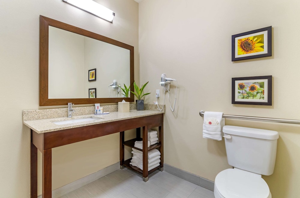 Suite, 2 Queen Beds, Non Smoking