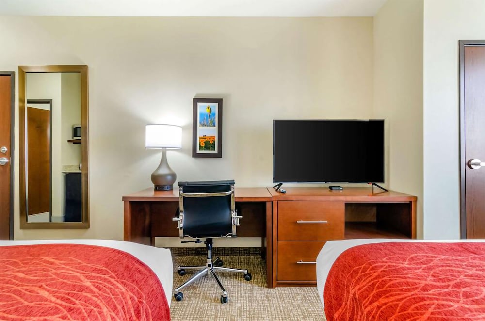 Standard Room, 2 Queen Beds, Non Smoking