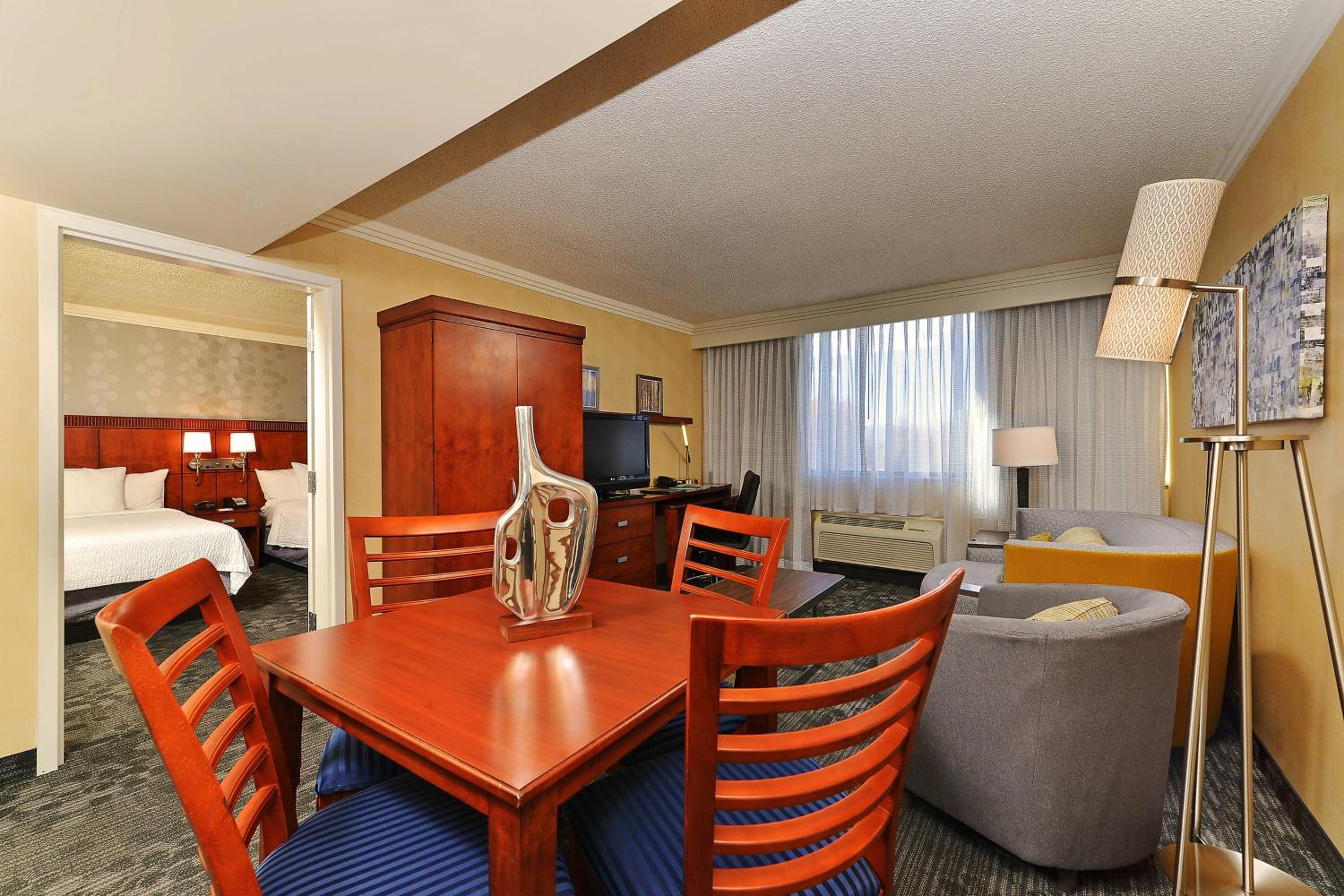 One-Bedroom Suite with Two Queen Beds