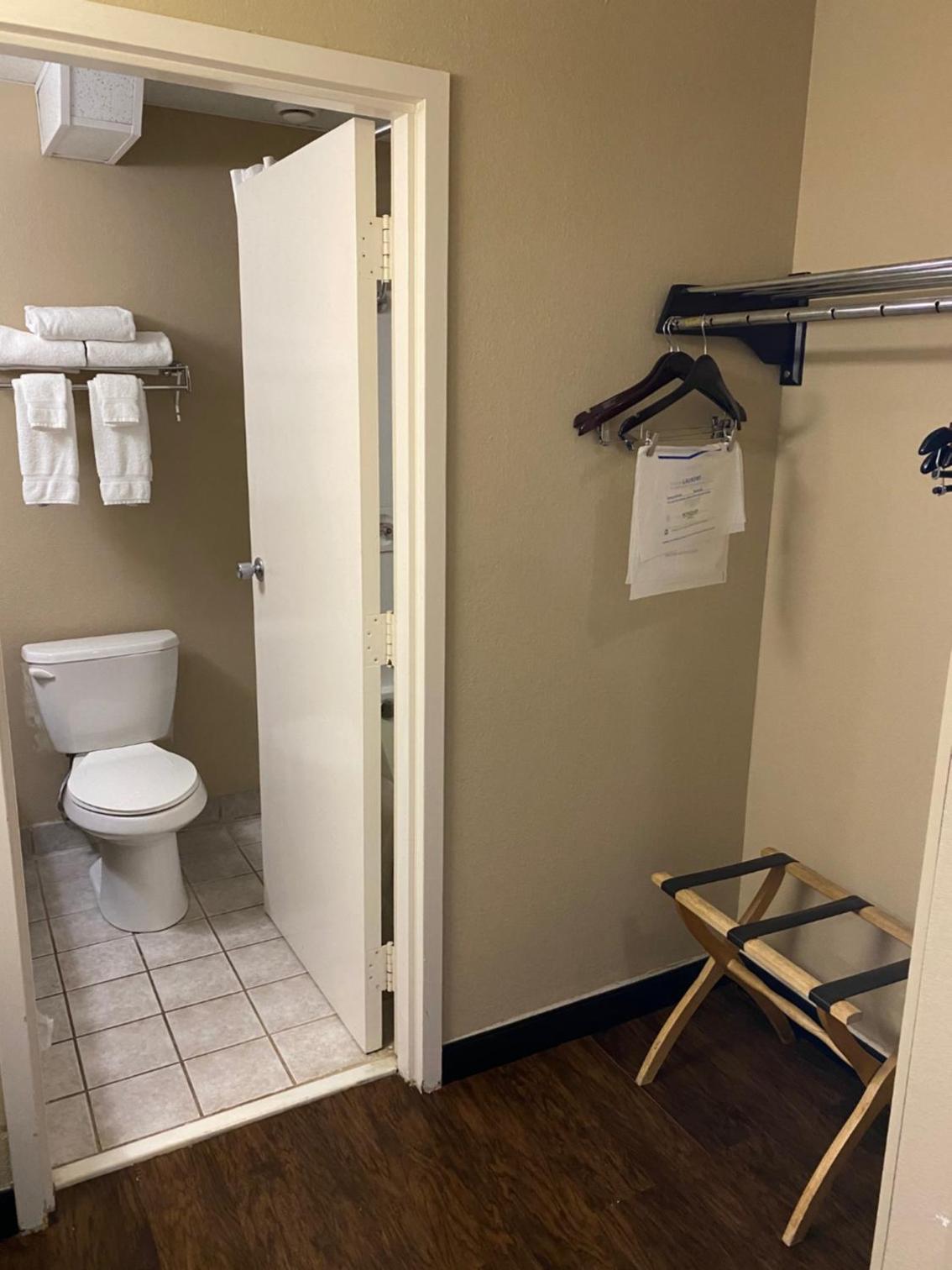 Double Room with Two Double Beds - Non-Smoking