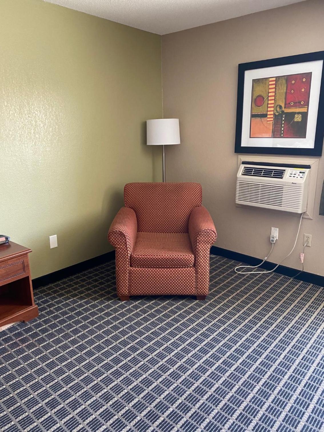 King Room - Non-Smoking