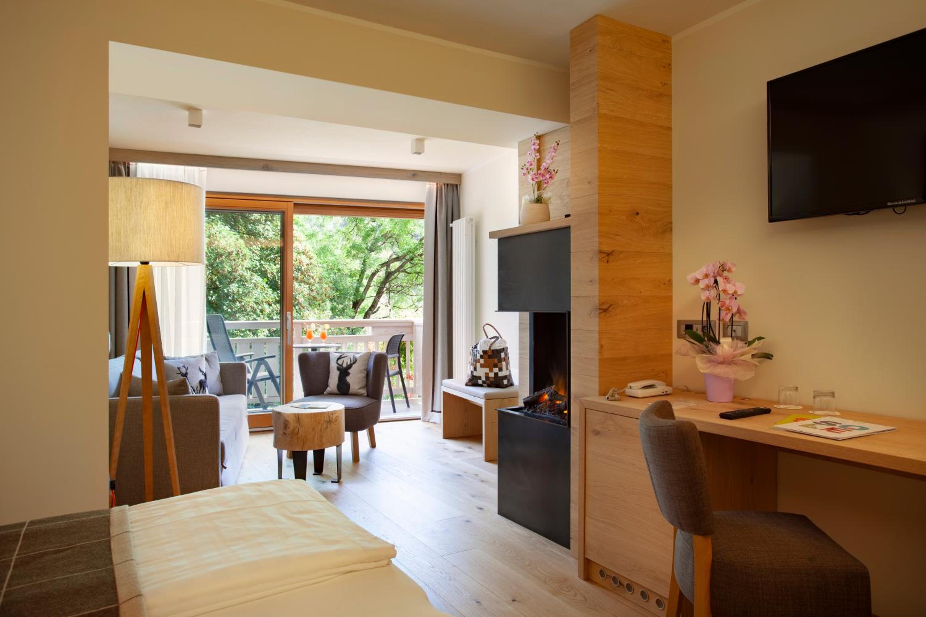 Junior Suite with Balcony