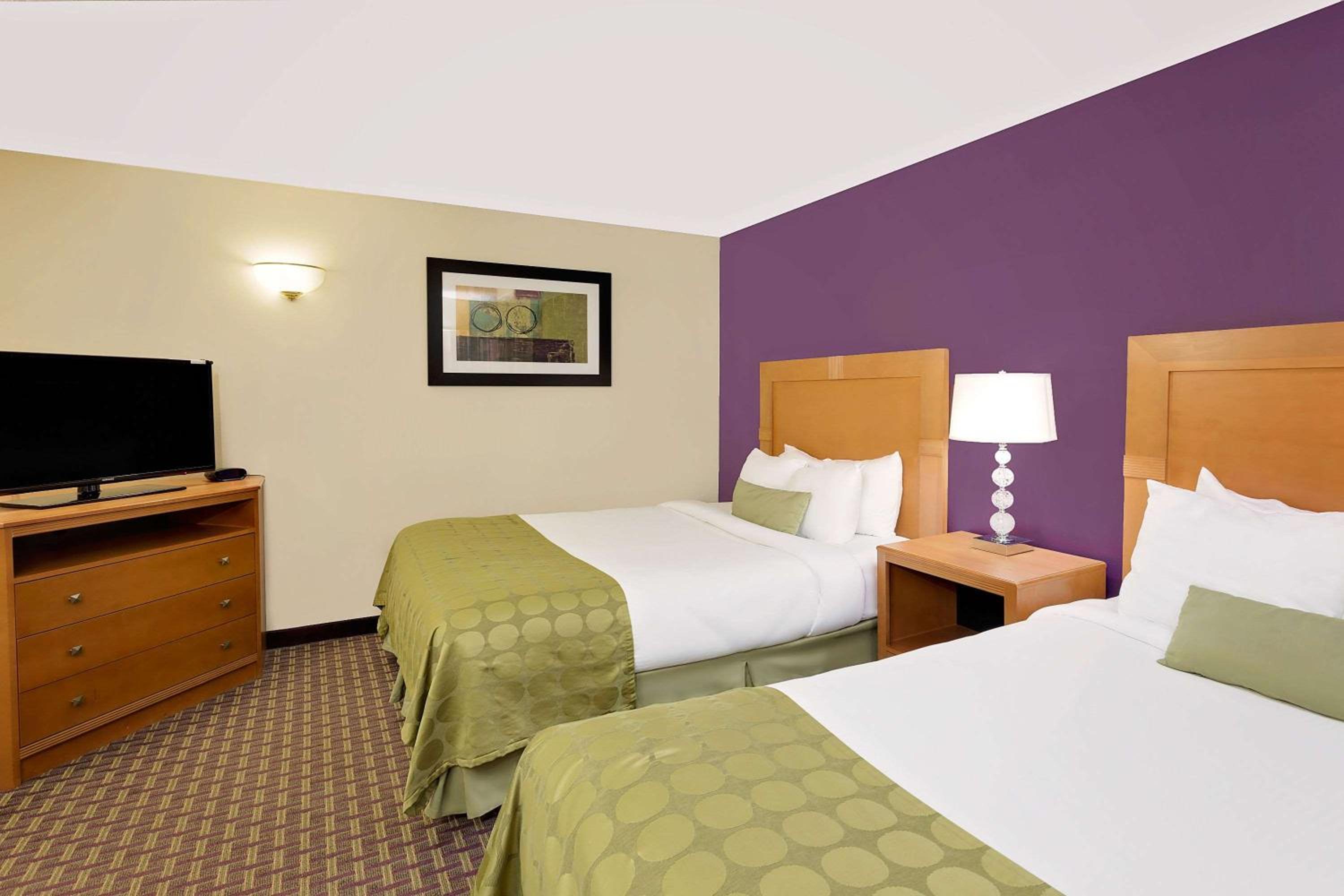 Queen Room with Two Queen Beds - Non-Smoking