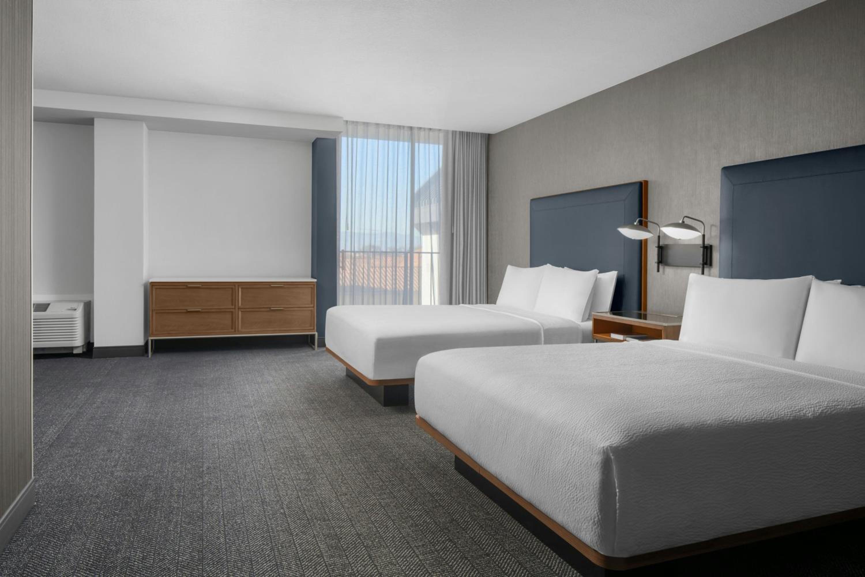 One-Bedroom Queen Suite with Two Queen Beds and Roll-In Shower - Mobility Access