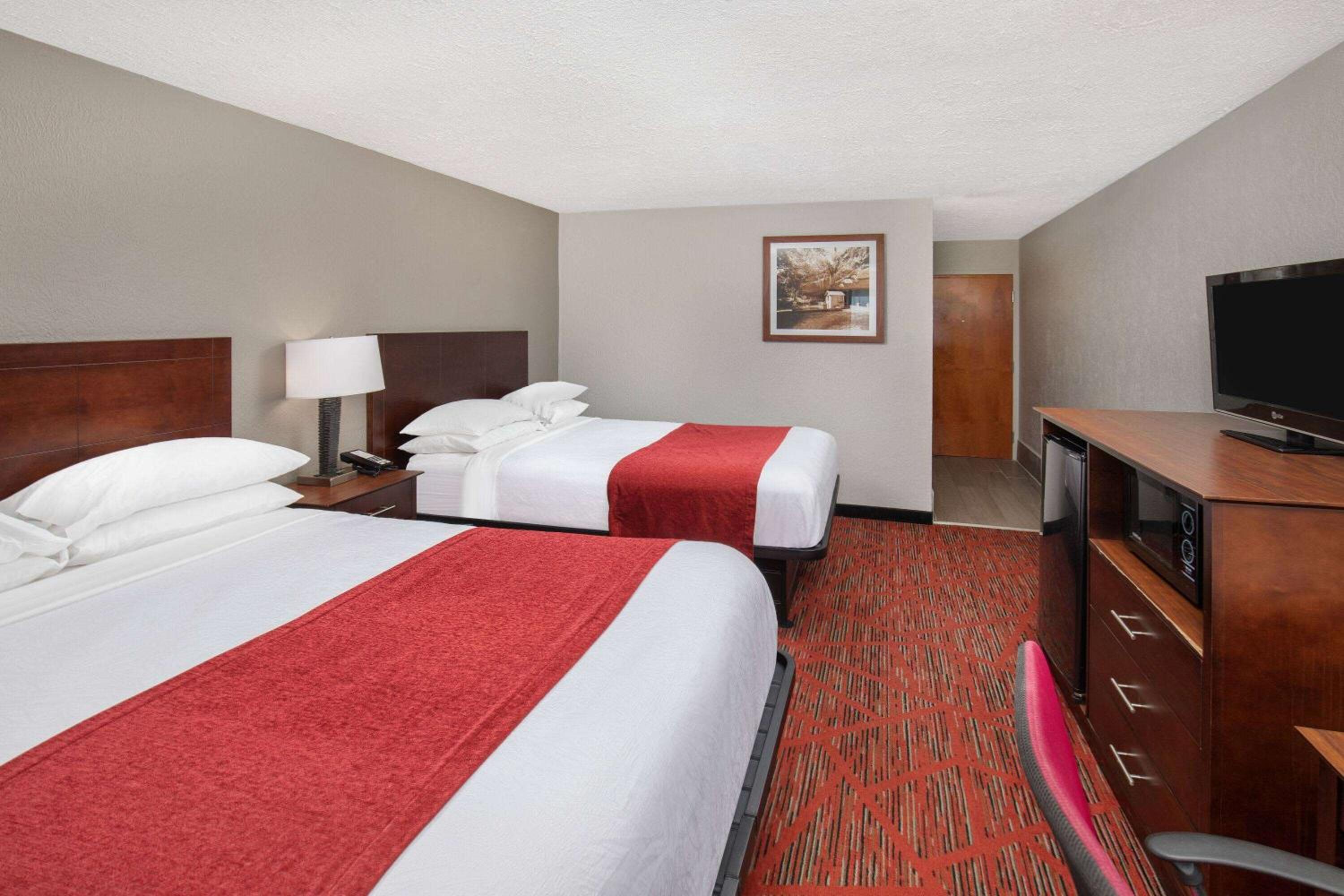 Queen Room with Two Queen Beds - Non-Smoking