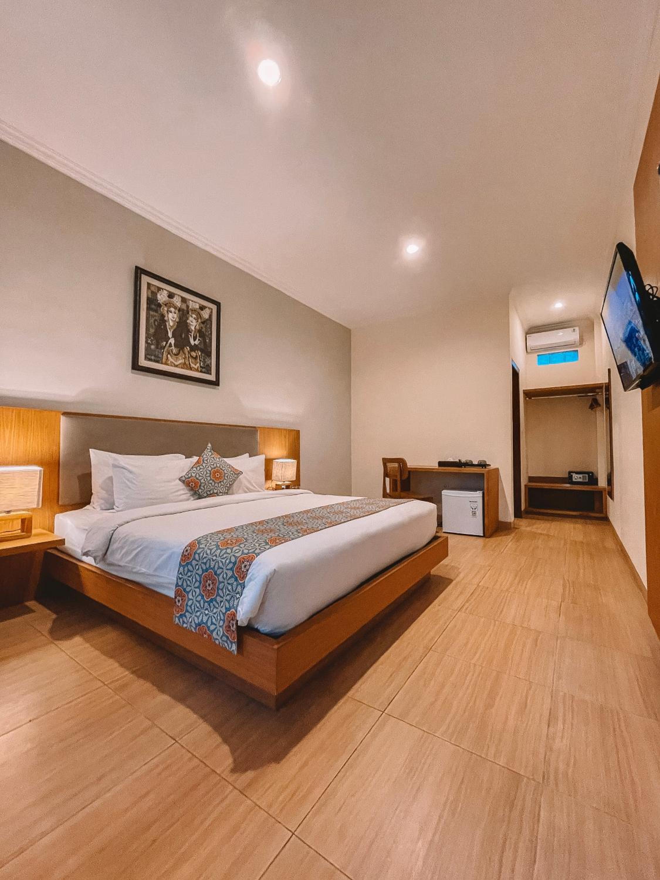 Deluxe King Room