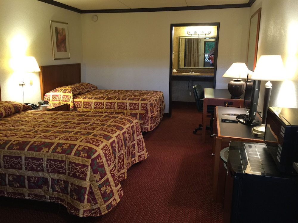 Standard Room, 2 Double Beds, Smoking