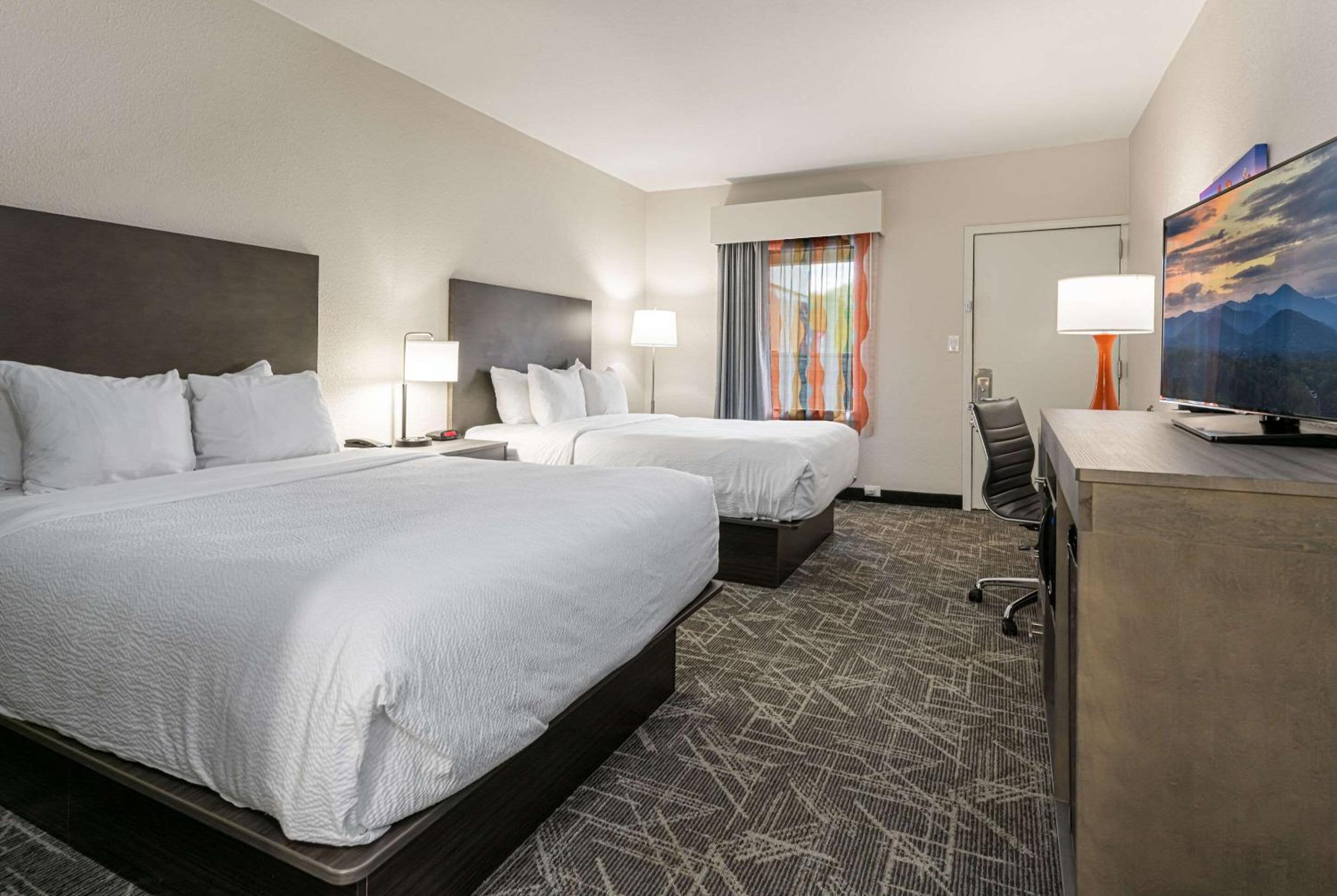 Queen Room with Two Queen Beds - Non-Smoking