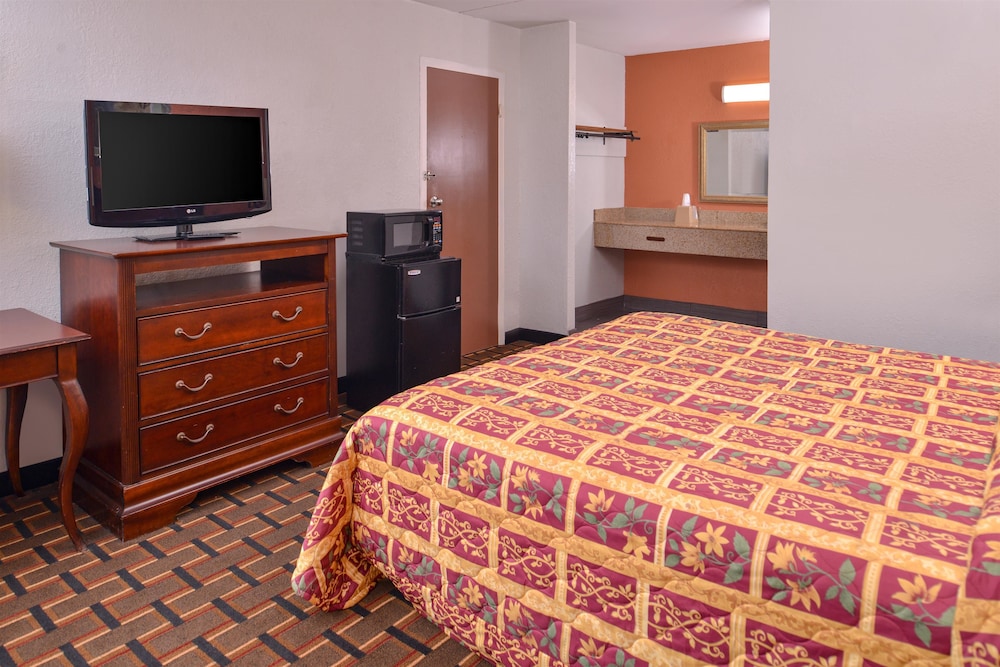 Room, 1 King Bed, Accessible, Non Smoking