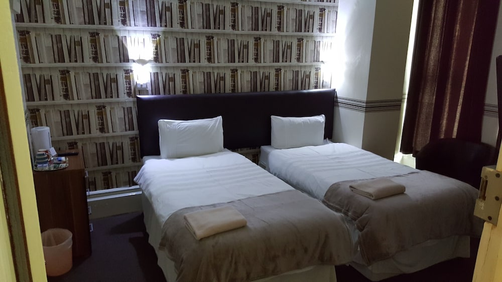 Twin Room, Ensuite